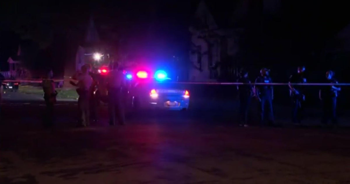 6 hurt after mass shooting in Peoria - CBS Chicago