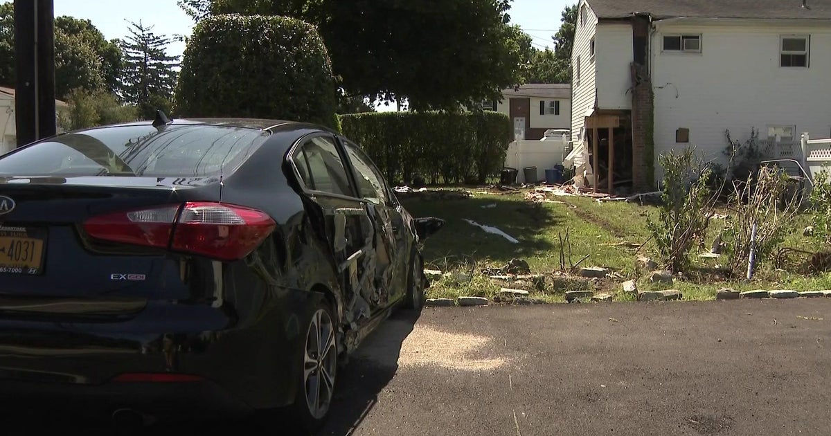 Police Driver of stolen vehicle facing charges after crashing into