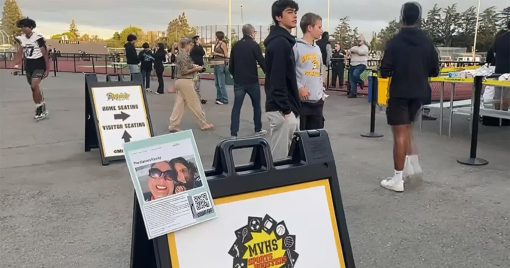 Mountain View mom who collapsed at sons football game remembered Friday Mountain View mom who collapsed at sons football game remembered Friday