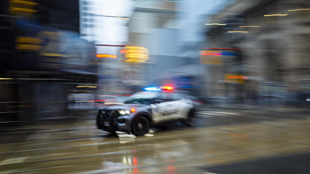 POLICE CAR IN TORONTO IN MOTION BLURRY 