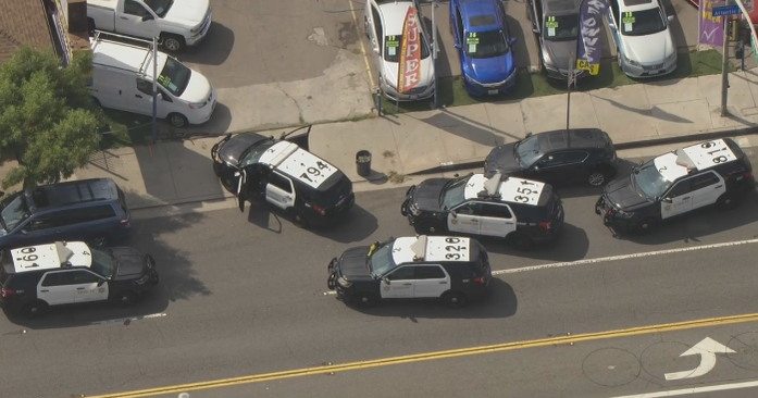 Deputies shoot man armed with gun in East LA during foot pursuit - CBS ...