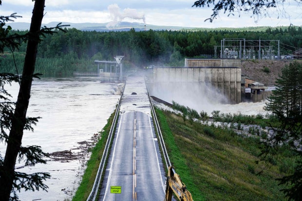 TOPSHOT-NORWAY-WEATHER-FLOOD