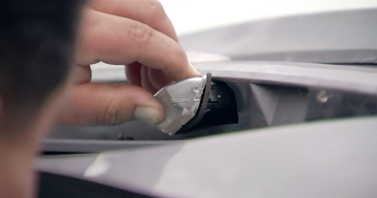 Cook County Sheriff offers free repairs for broken car lights Cook County Sheriff offers free repairs for broken car lights
