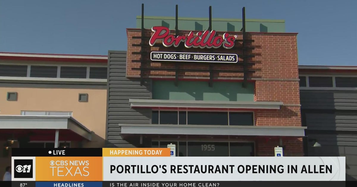 Portillo's opens in Allen - CBS Texas