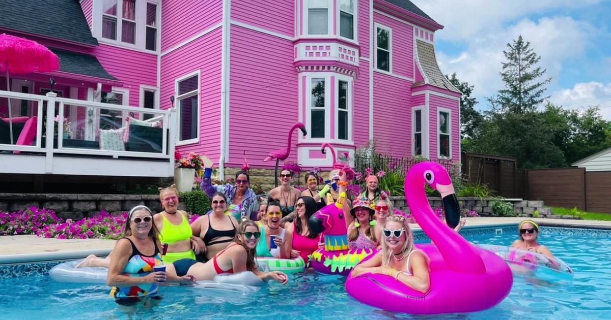 Barbie-inspired mansion in Wisconsin hits market with $1.1M price tag