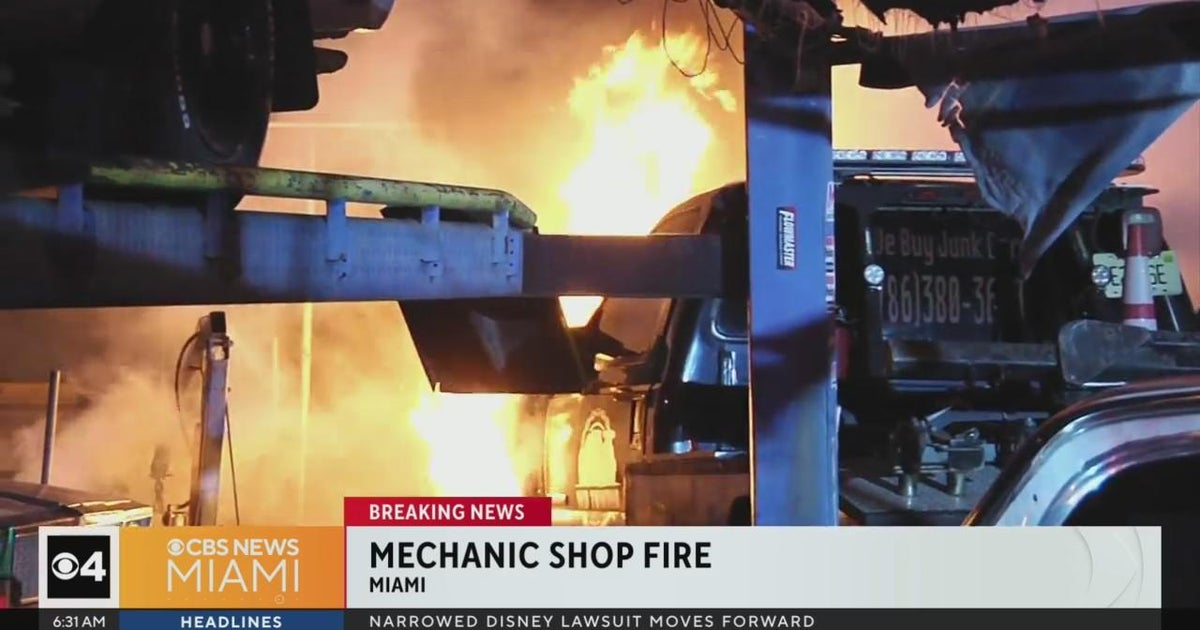 Truck hearth in parking great deal of Miami mechanic shop