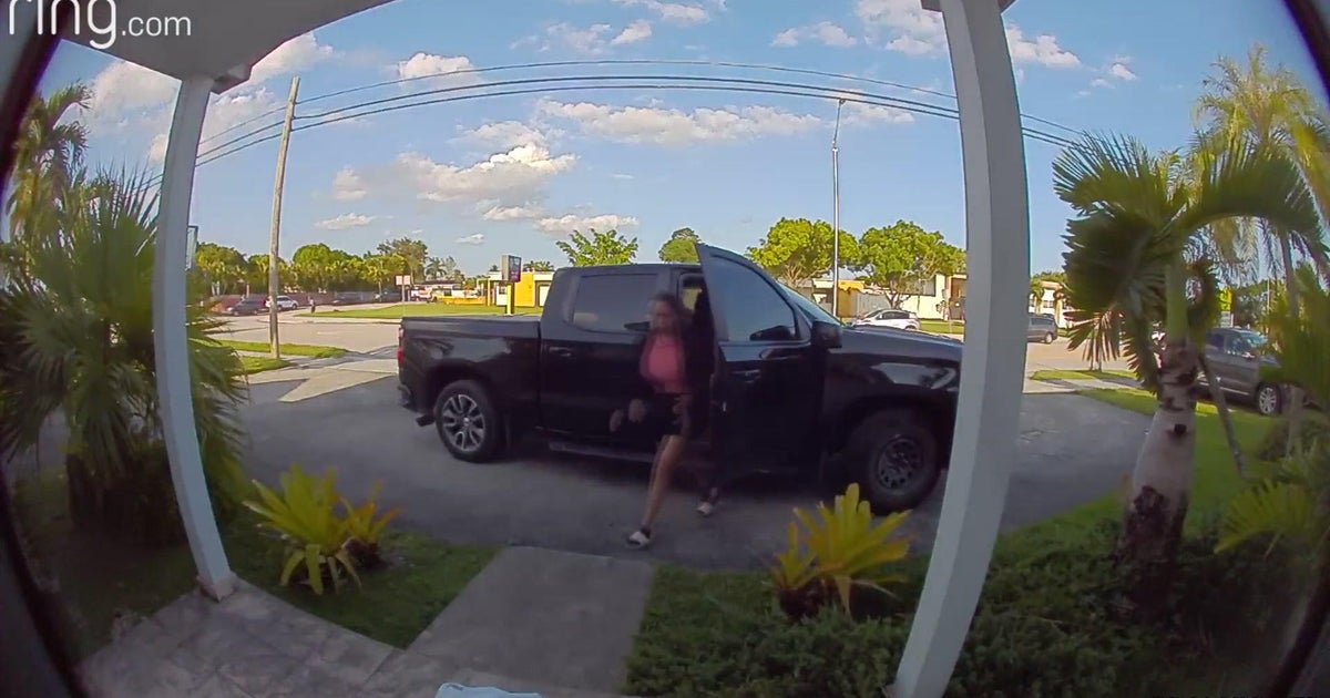 Caught on video: SW Miami-Dade theft target hopes you can ID Caught on video: SW Miami-Dade theft target hopes you can ID