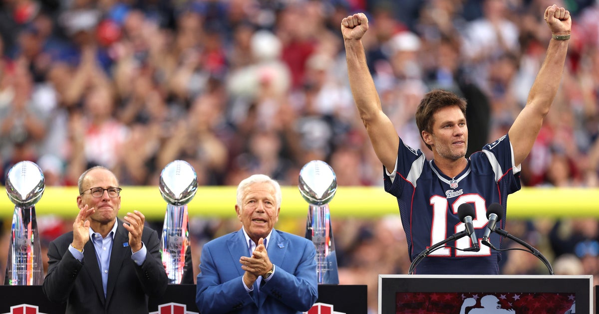 Die Patriots geben bekannt, dass Tom Brady am 12. Juni 2024 in die Hall of Fame des Teams aufgenommen wird Die Patriots geben bekannt, dass Tom Brady am 12. Juni 2024 in die Hall of Fame des Teams aufgenommen wird