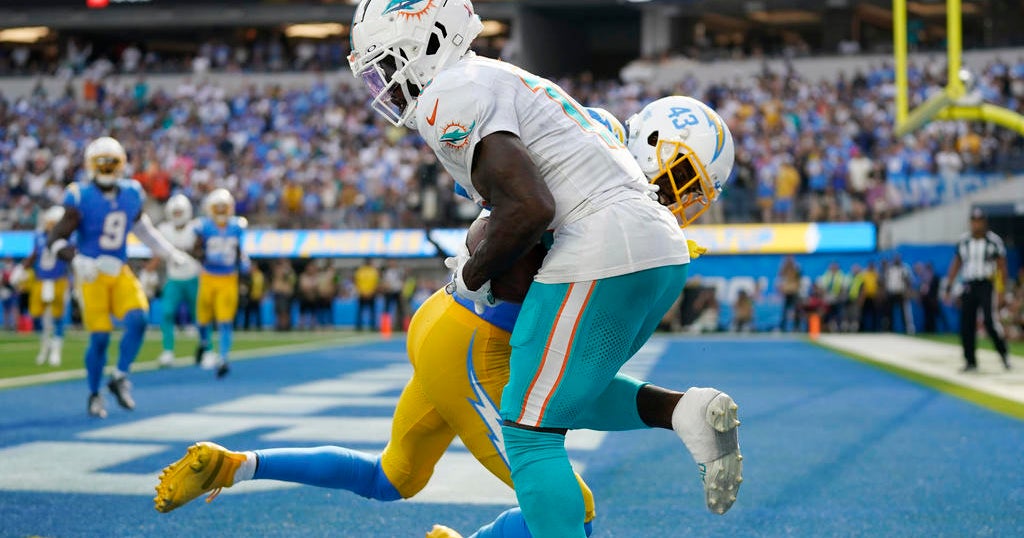 Hill, Tagovailoa also substantially for Chargers as Miami Dolphins open up with 36-34 victory Hill, Tagovailoa also substantially for Chargers as Miami Dolphins open up with 36-34 victory