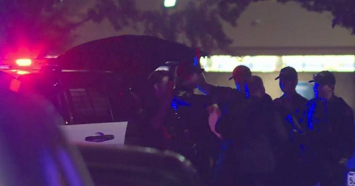 North Highlands standoff involving bomb threat ends peacefully