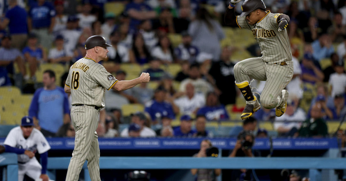 Pirates score 3 in 7th to beat Dodgers