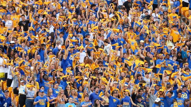 pitt-fans-fired-up.jpg