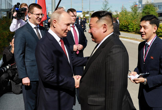 Kim Jong Un meets Putin in Russia, vows 