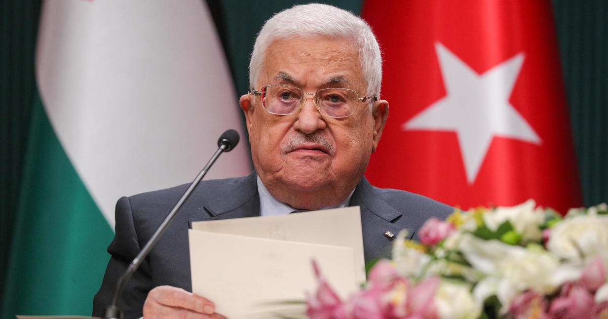 Палестинският лидер Абас отправя остри упреци за „осъдителните“ изказвания за Холокоста, но колегите му го подкрепят