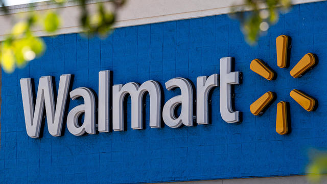 Walmart Stores Ahead Of Earning Figures 