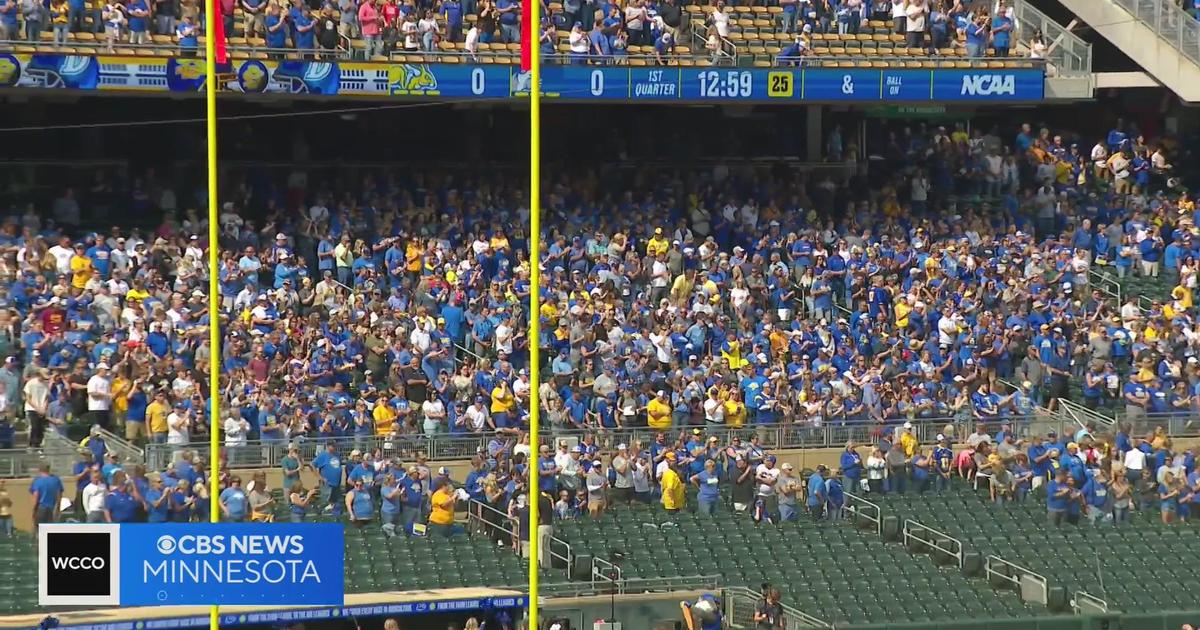 Drake Football to Play South Dakota State at Target Field on Sept