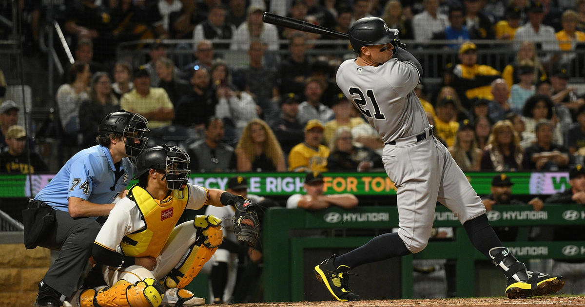 Yankees rally to best Bucs on Roberto Clemente Day