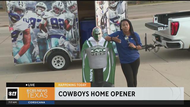 Fans brave rain to tailgate before the Dallas Cowboys Thanksgiving game -  CBS Texas