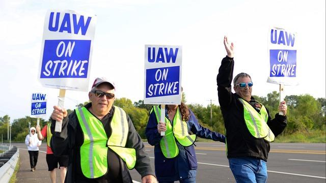 cbsn-fusion-uaw-says-strike-could-expand-ford-cuts-600-jobs-thumbnail-2299237-640x360.jpg 