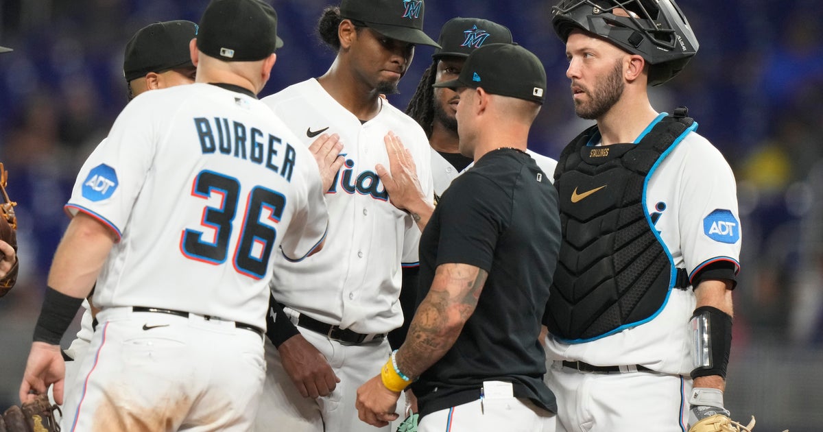 Tiebreaking homer in 9th lifts Mets to 2-1 earn more than Marlins Tiebreaking homer in 9th lifts Mets to 2-1 earn more than Marlins