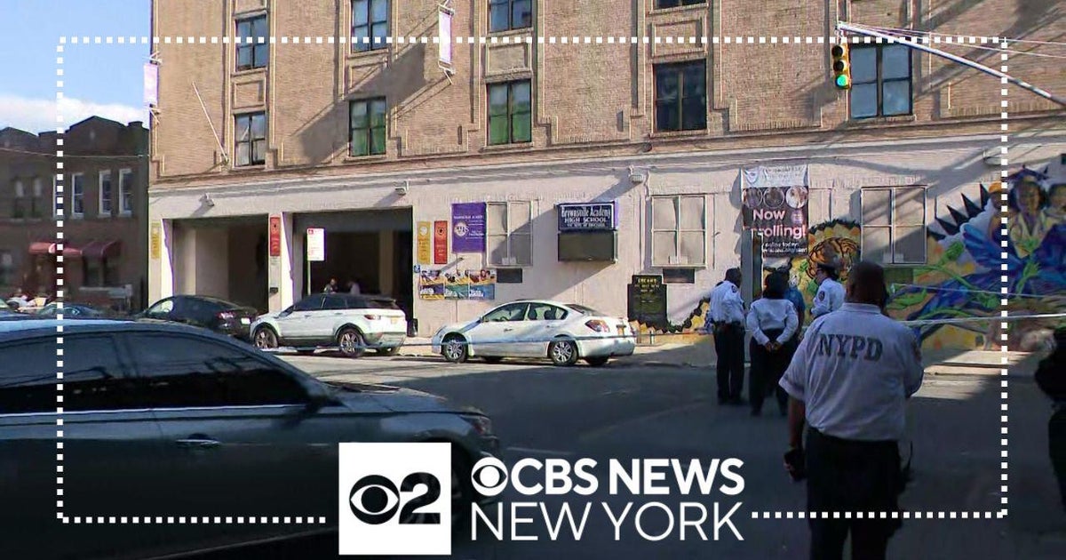 3 teenagers stabbed outside Brooklyn high school during dismissal - CBS ...