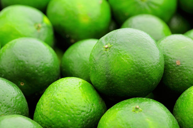 green citrus fruit 