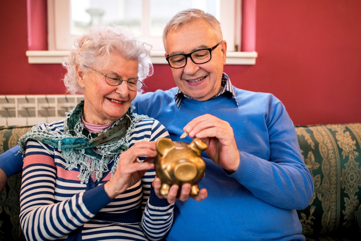 how-seniors-can-buy-gold-bars-and-coins.jpg 