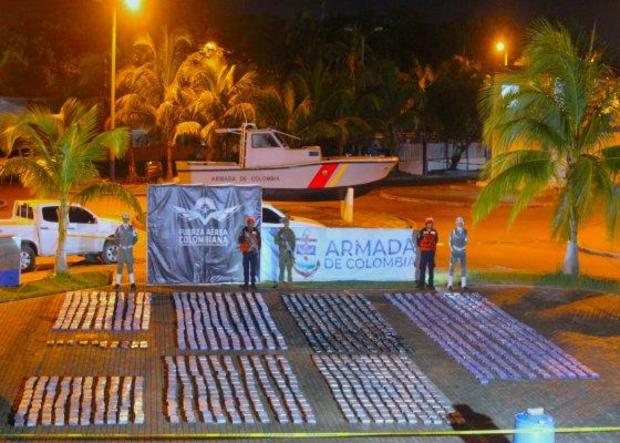 Colombia navy intercepts suspicious motor boat, finds over $41 million worth of cocaine