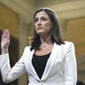 cassidy-hutchinson-swearing-in.jpg 