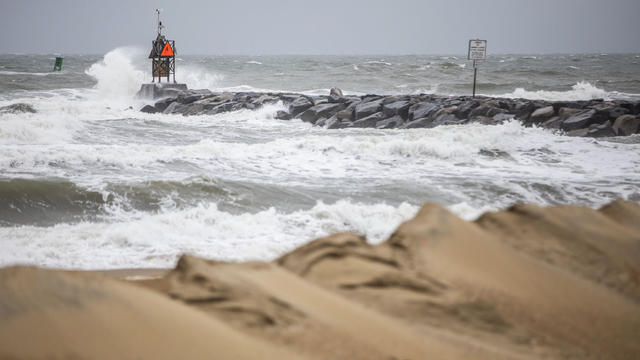  
Tropical Storm Ophelia makes landfall in North Carolina 
The governors of North Carolina, Virginia​ and Maryland declared a state of emergency. 
2H ago