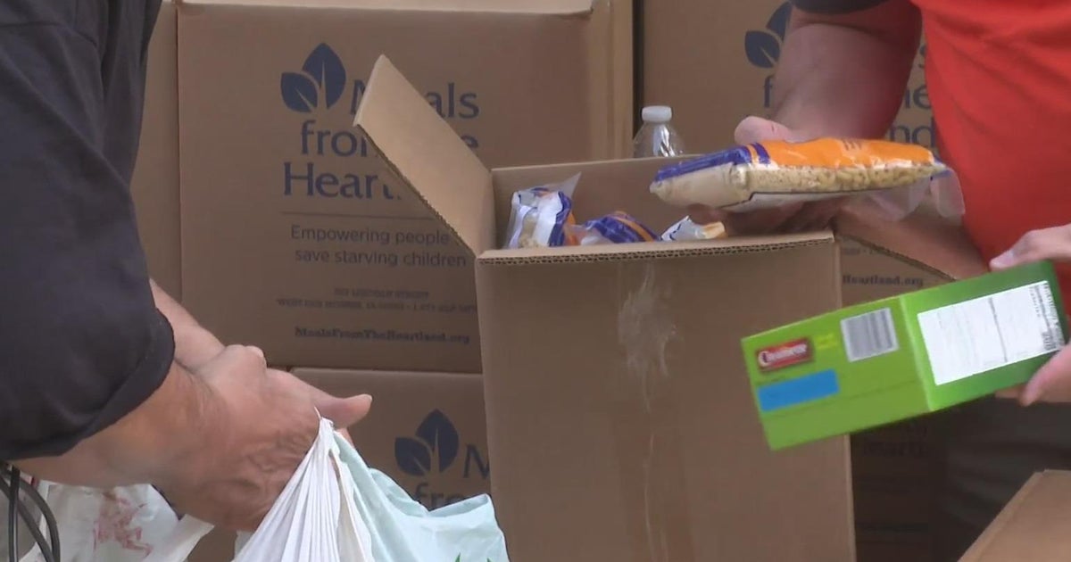 Nonprofit aims to tackle food insecurity in Chicago by giving away free ...