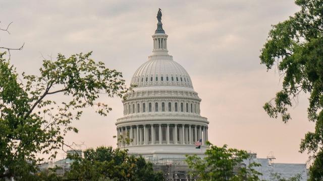cbsn-fusion-heres-what-a-government-shutdown-would-look-like-if-no-spending-bill-is-passed-this-week-thumbnail-2318563-640x360.jpg 