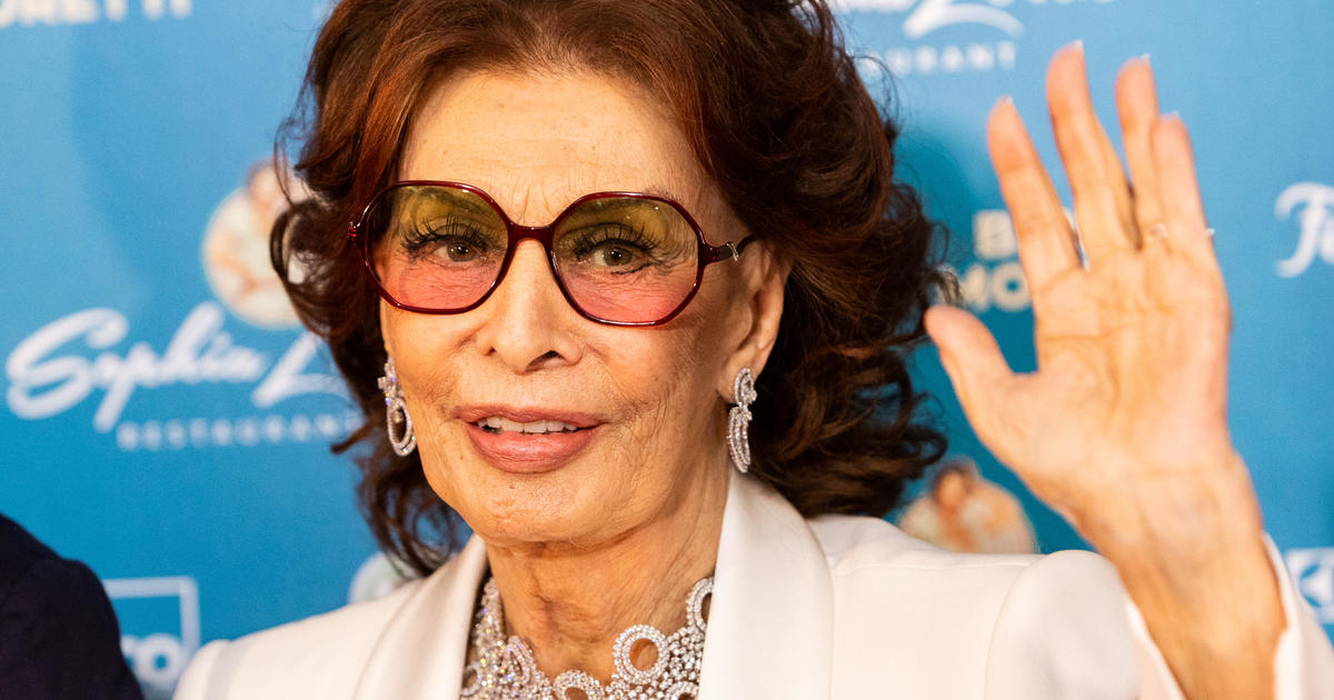 Sophia Loren, 89-year-old Hollywood icon, recovering from surgery after fall at her Geneva home