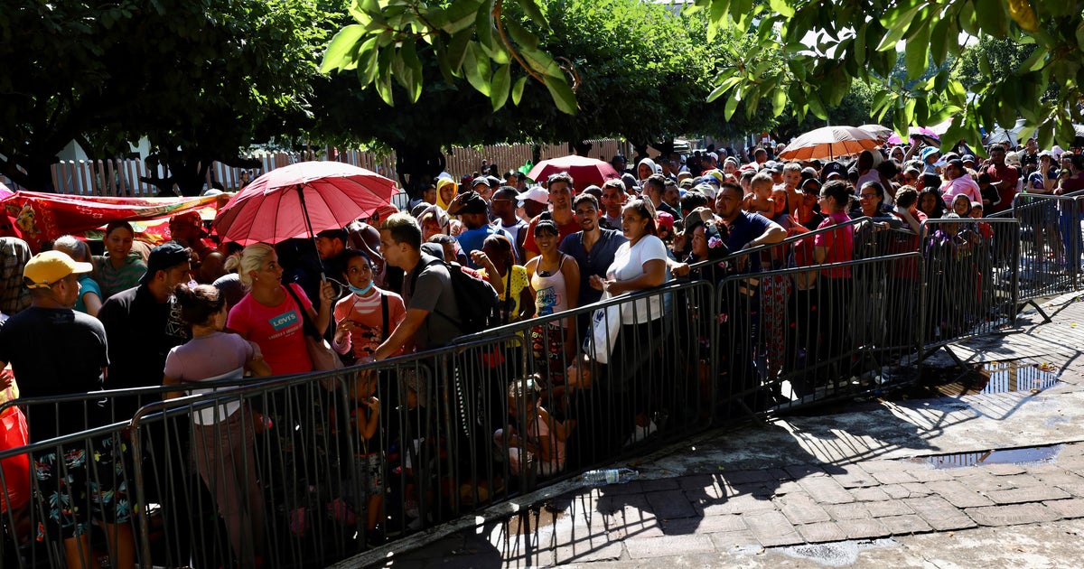 U.N. says pilot "integration" program for refugees in Mexico could ease U.S. border crossings