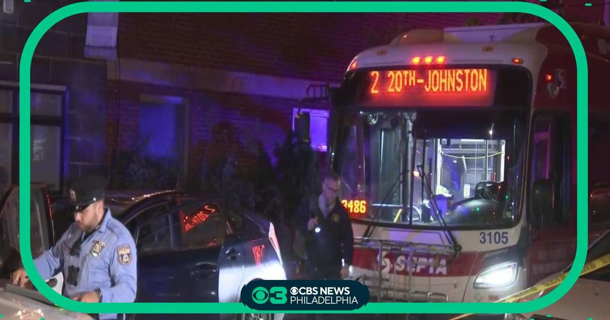 SEPTA Bus Driver Discovers Man Dead In His Car - CBS Philadelphia