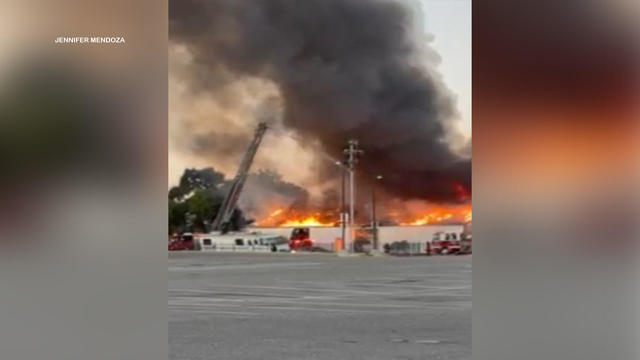 stockton-warehouse-fire.jpg 