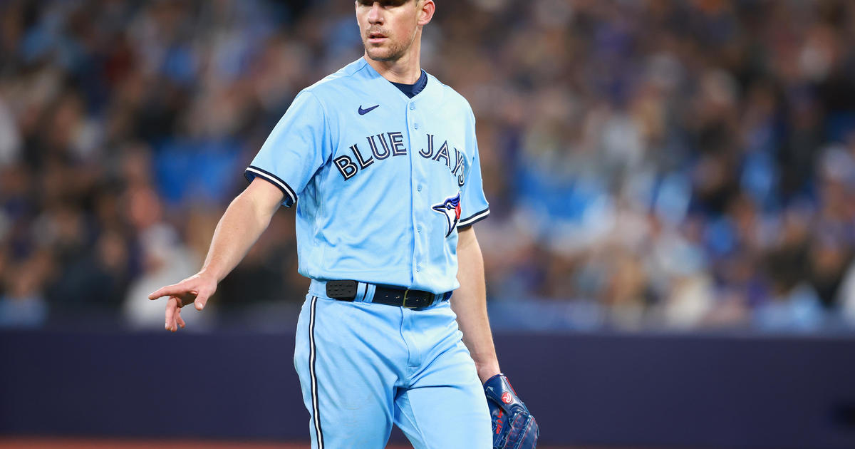 AP source: Blue Jays, RHP Bassitt, agree to 3-year contract