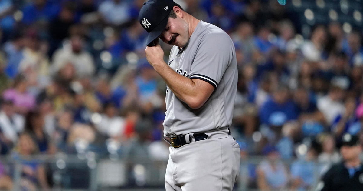 Carlos Rodon gets shelled in first inning, Royals beat up Yankees