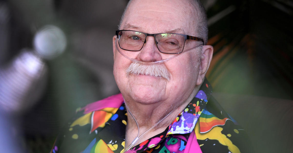 Long Beach Pride co-founder Bob Crow dies at 78