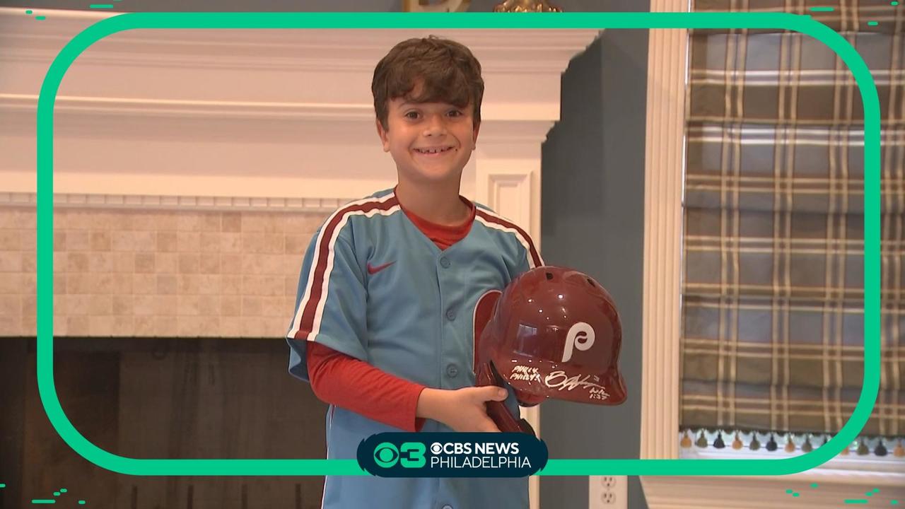Bryce Harper ejection: 10-year-old gets Phillies star's helmet - CBS  Philadelphia