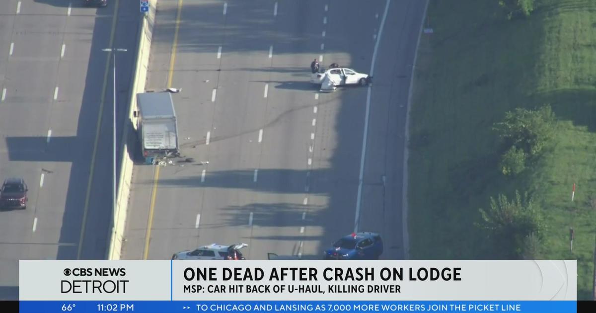 Driver Killed In Crash On Lodge Freeway In Detroit - CBS Detroit