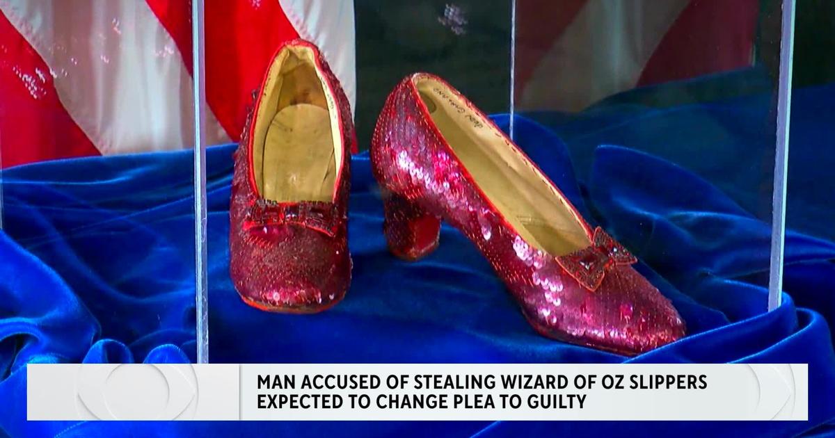 Man Expected To Plead Guilty To Stealing The Wizard Of Oz Ruby Slippers From Judy Garland 5120