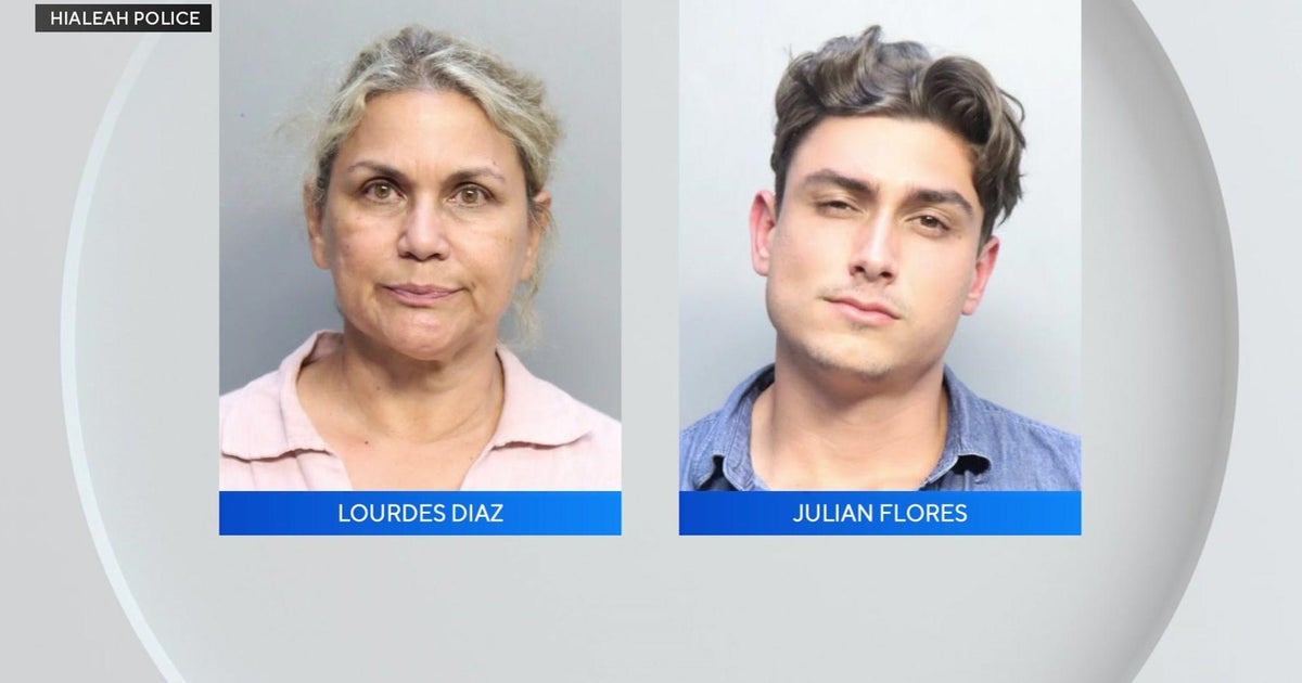 Mother, son plead guilty in robbery of gold jewelry worth 0,000 in Hialeah Mother, son plead guilty in robbery of gold jewelry worth 0,000 in Hialeah