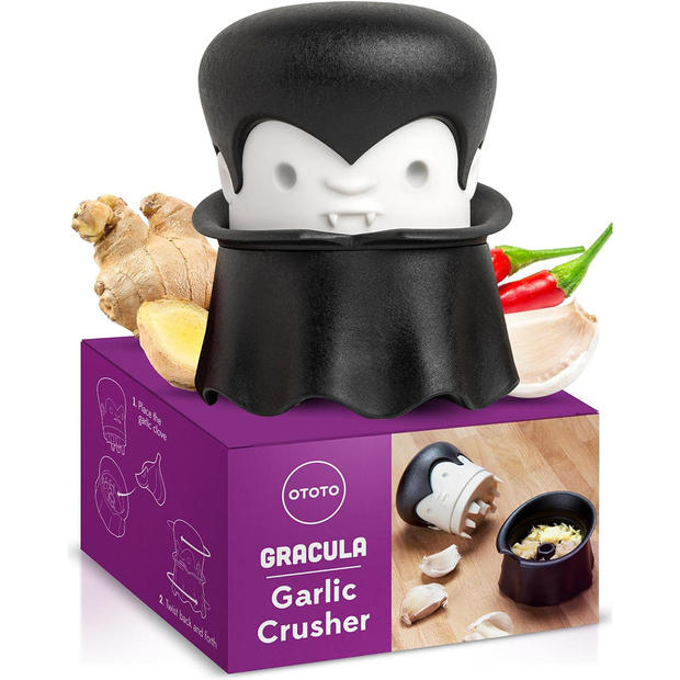 gracula-garlic-crusher.jpg 