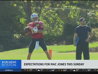 This Mac Jones-Patrick Mahomes Comparison Will Make Patriots Fans Feel Some  Things - CBS Boston