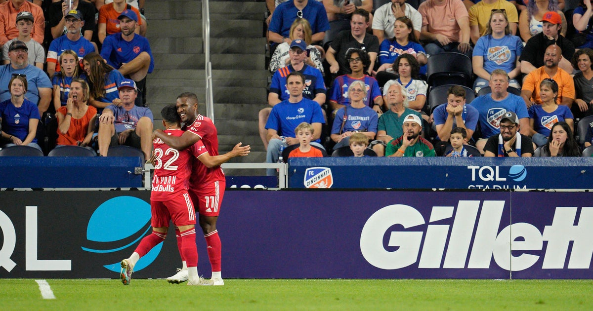 Red Bulls keep playoff hopes alive with 21 victory over Cincinnati Red Bulls keep playoff hopes alive with 21 victory over Cincinnati