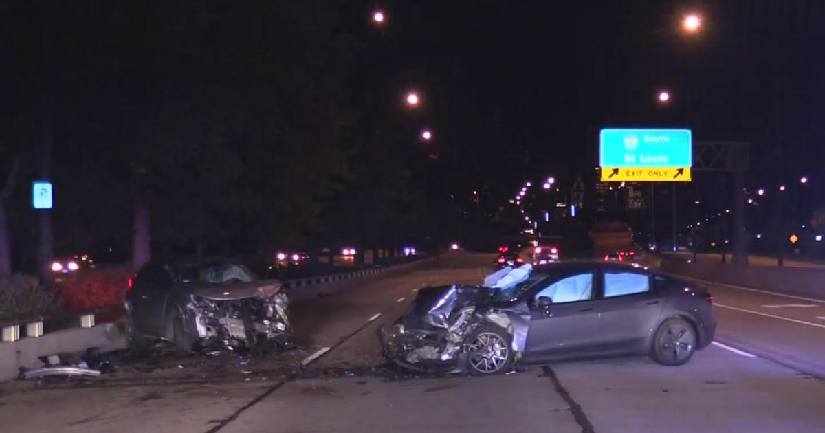 Passenger Killed In Wrong-way Crash On DuSable Lake Shore Drive - CBS ...