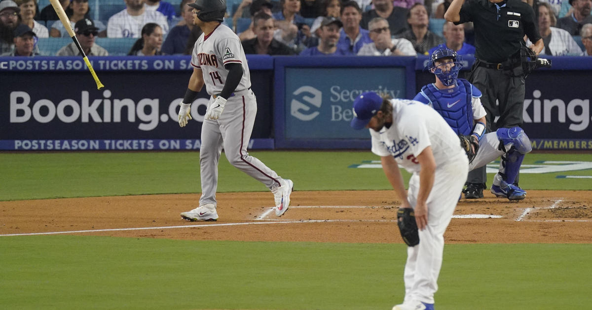 Kyle Lewis' pinch homer sends D-backs past Dodgers