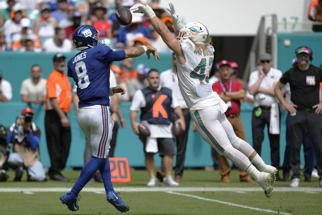 De'Von Achane and Tyreek Hill lead Miami Dolphins to 31-16 win over New  York Giants