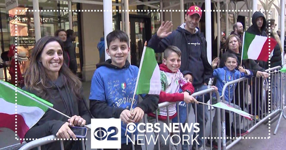 79th Columbus Day Parade draws thousands to Midtown Manhattan - CBS New York